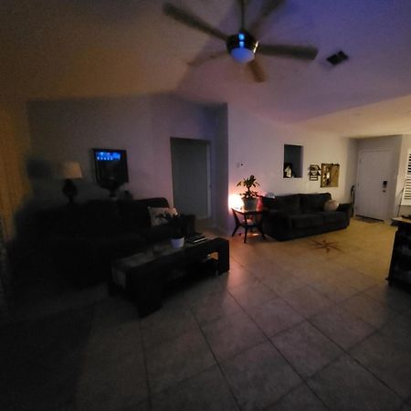 Bedroom Four Minutes From Beach Pensacola Exterior foto