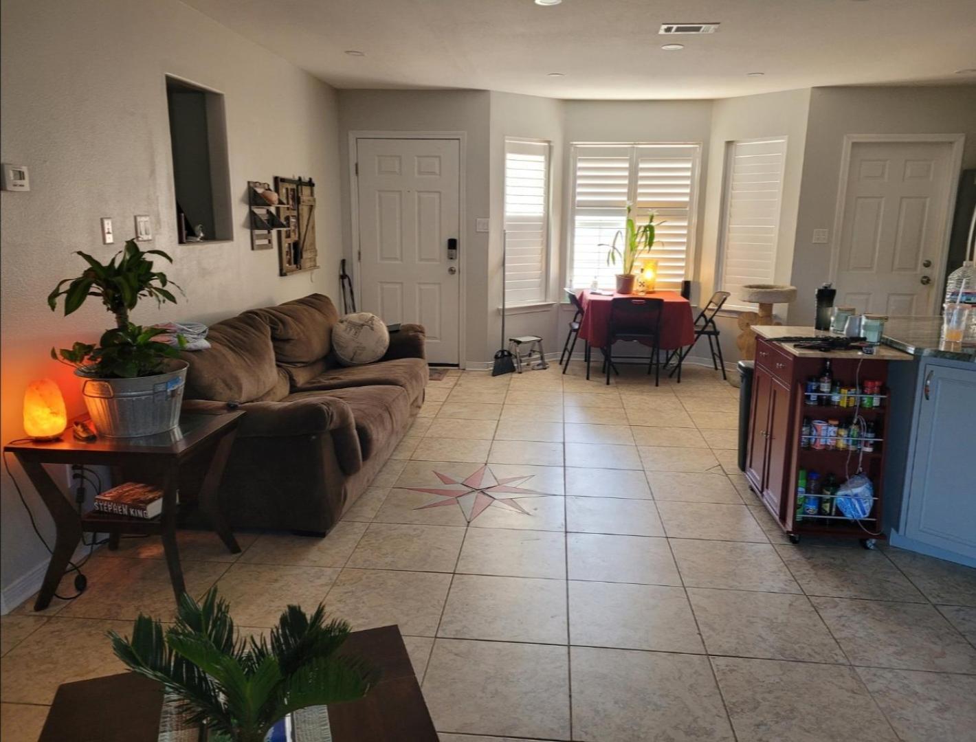 Bedroom Four Minutes From Beach Pensacola Exterior foto